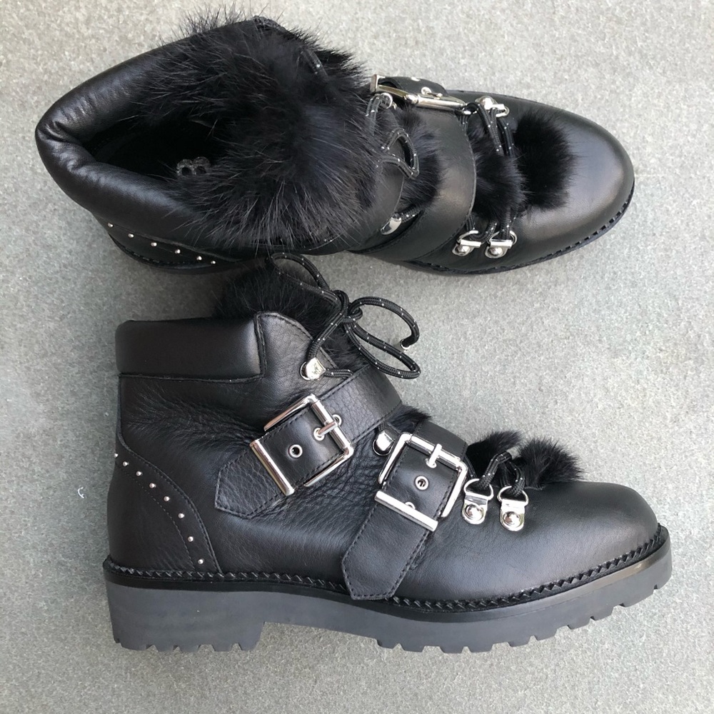 Gianni Bini Leather and fur boots